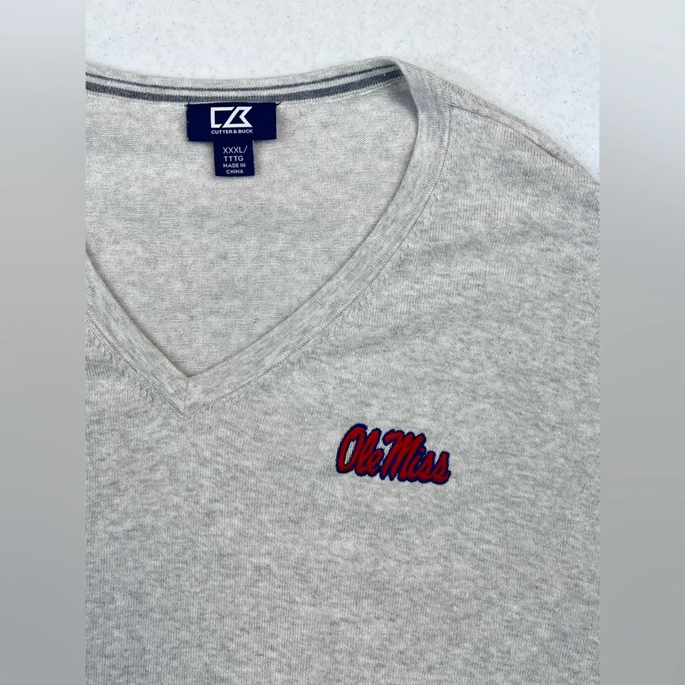 Cutter & Buck Men’s Ole Miss Cream V-Neck Sweater. Size 3X